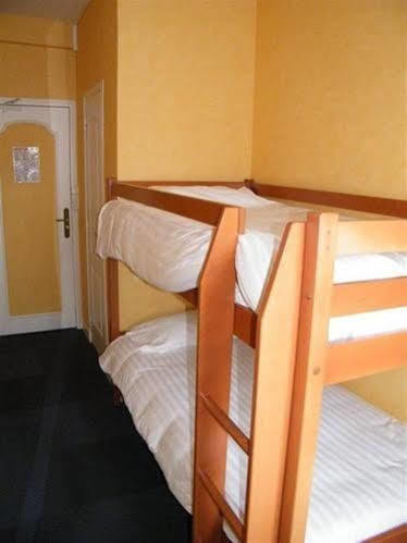 Balzac Hotell Fougères Exteriör bild